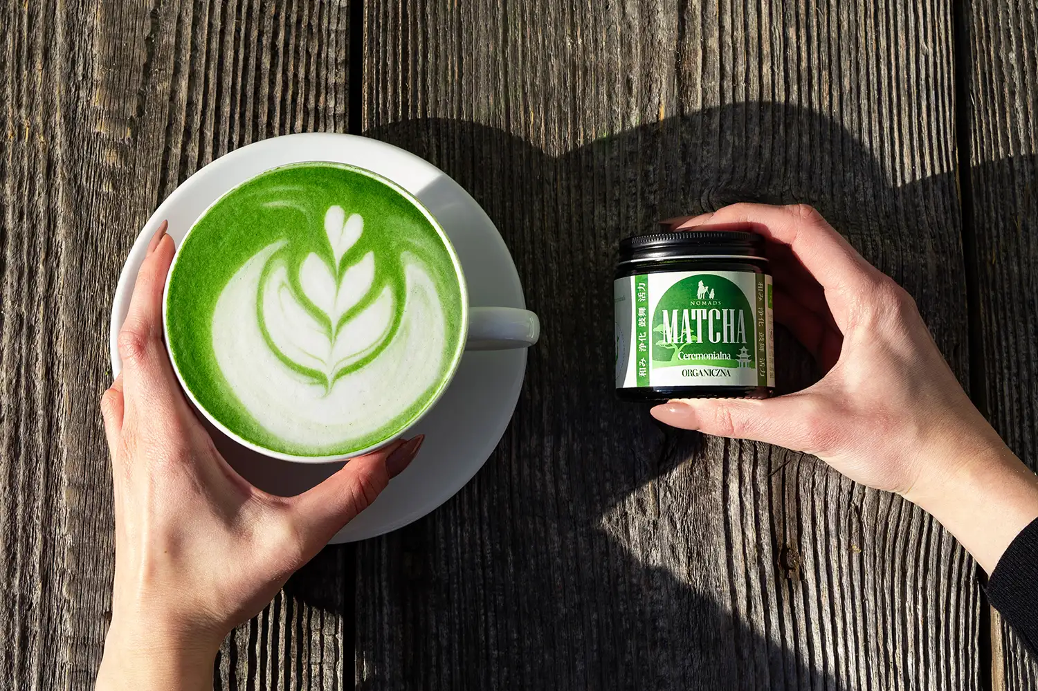 Zielona herbata matcha latte