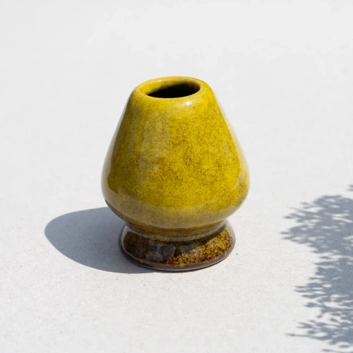 Naoshi podstawka pod chasen Nomads - glazurowana żółta